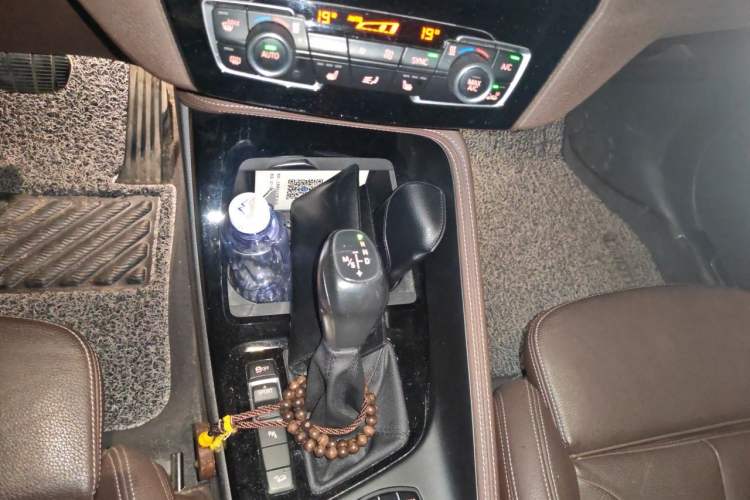 Used BMW X1 2018 xDrive20Li Luxury Model Gear Lever