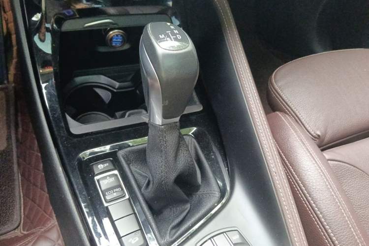 Used BMW X1 2018 xDrive20Li Luxury Edition Gear Lever