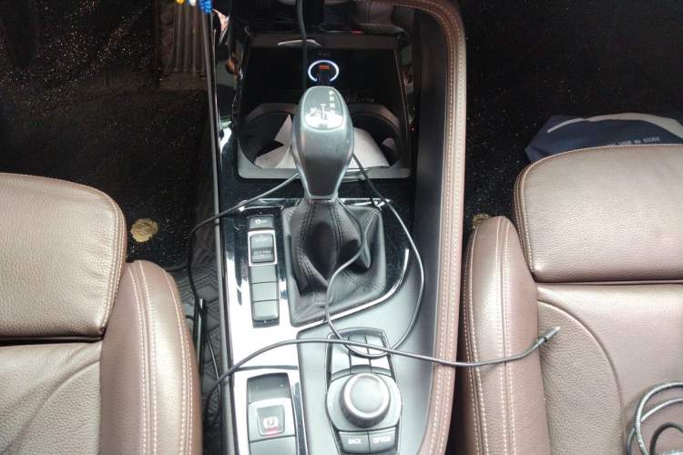 Used BMW X1 2018 sDrive18Li Luxury Model Gear Lever
