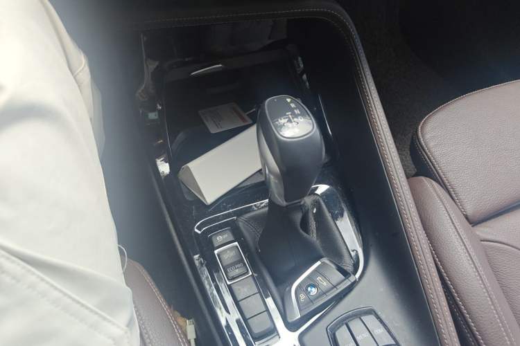 Used BMW X1 2018 sDrive18Li Luxury Model Gear Lever