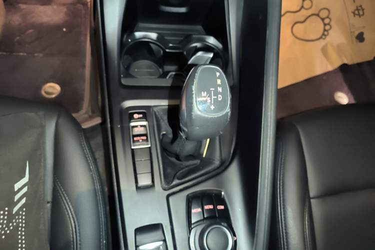 Used BMW X1 2018 sDrive20Li Leading Model Gear Lever