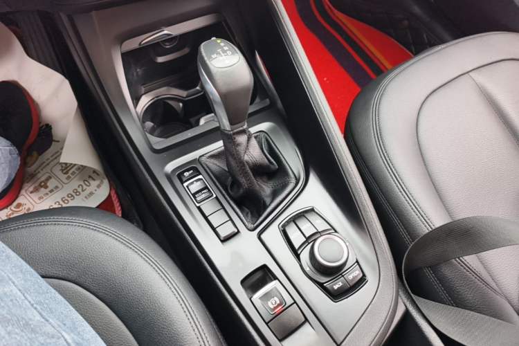 Used BMW X1 2018 sDrive20Li Leading Model Gear Lever