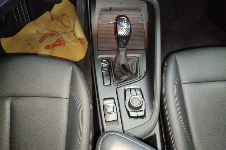 Used BMW X1 2018 sDrive20Li Leading Model Gear Lever