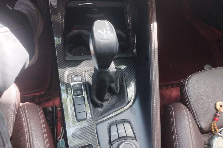 Used BMW X1 2018 sDrive18Li Luxury Model Gear Lever