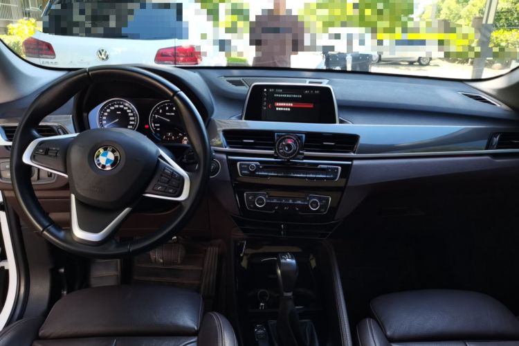 Used BMW X1 2018 xDrive20Li Luxury Edition Headliner