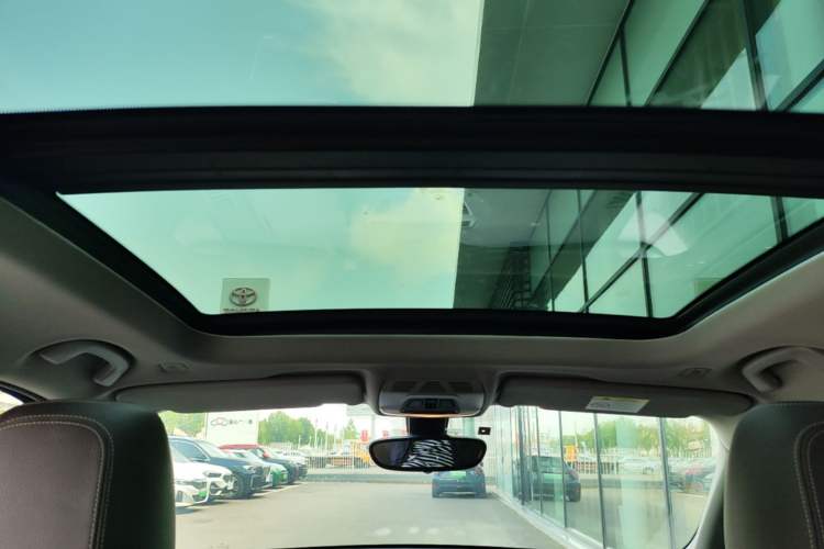 Used BMW X1 2018 sDrive18Li Luxury Model Headliner