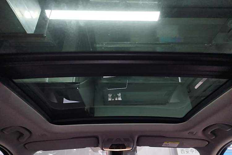 Used BMW X1 2018 sDrive18Li Luxury Model Headliner