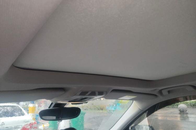 Used BMW X1 2018 xDrive20Li Luxury Edition Headliner