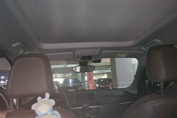 Used BMW X1 2018 xDrive20Li Luxury Edition Headliner