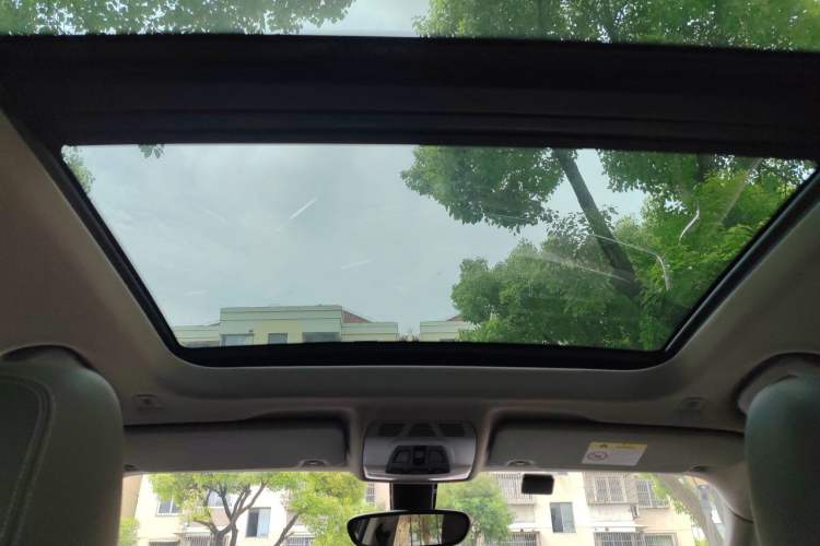 Used BMW X1 2018 sDrive18Li Luxury Model Headliner