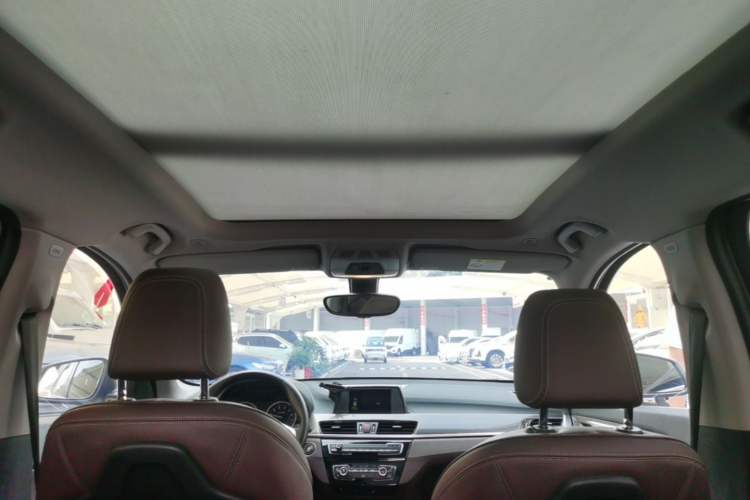 Used BMW X1 2018 sDrive18Li Luxury Model Headliner