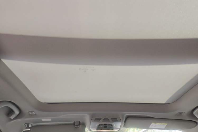 Used BMW X1 2018 sDrive18Li Luxury Model Headliner