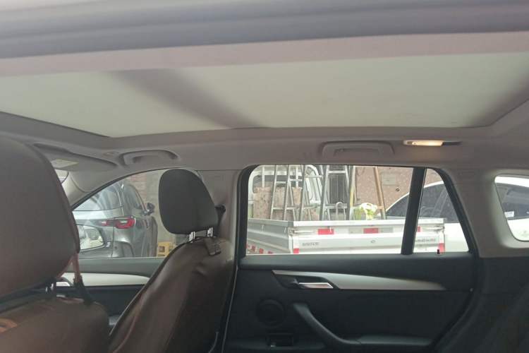Used BMW X1 2018 sDrive20Li Leading Model Headliner