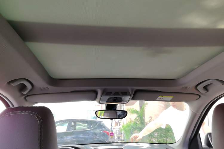Used BMW X1 2018 sDrive18Li Luxury Model Headliner