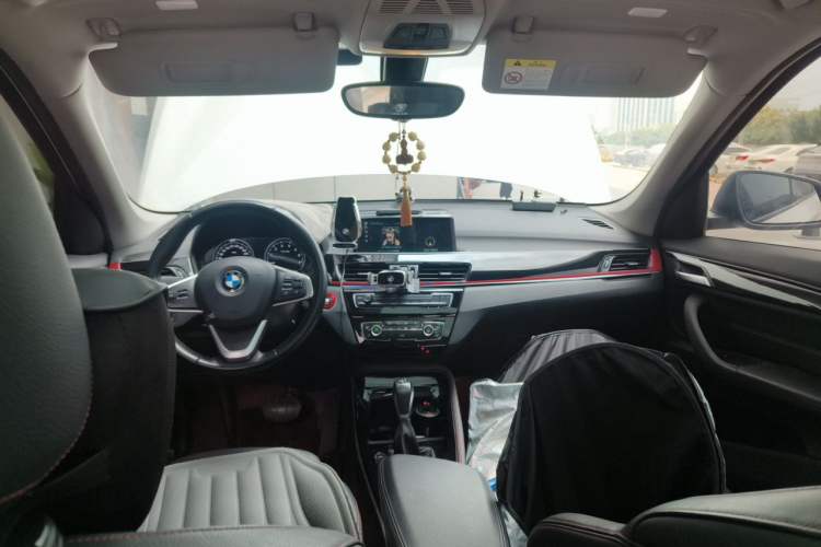 Used BMW X1 2018 xDrive20Li Luxury Edition Headliner