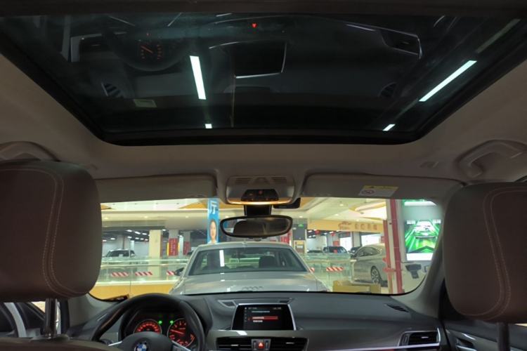 Used BMW X1 2018 xDrive20Li Luxury Edition Headliner