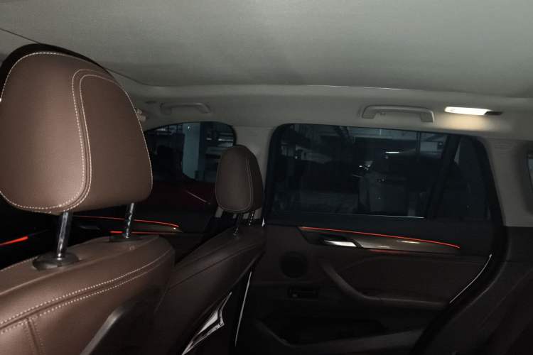 Used BMW X1 2018 sDrive18Li Luxury Model Headliner