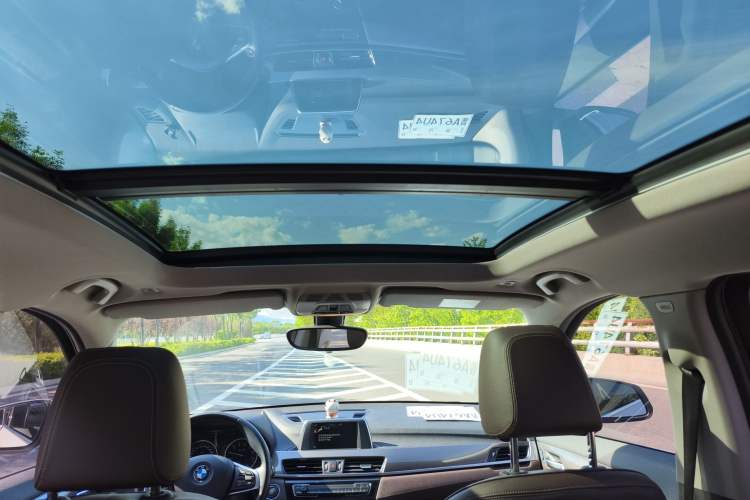 Used BMW X1 2018 sDrive18Li Luxury Model Headliner