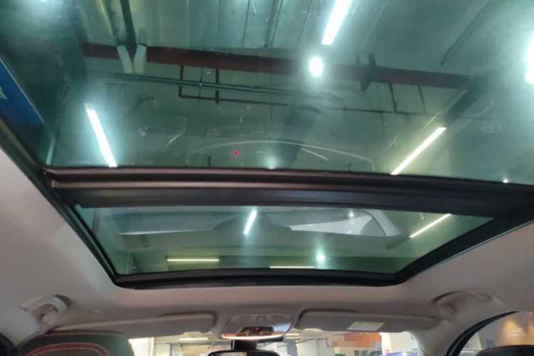 Used BMW X1 2018 xDrive20Li Luxury Edition Headliner