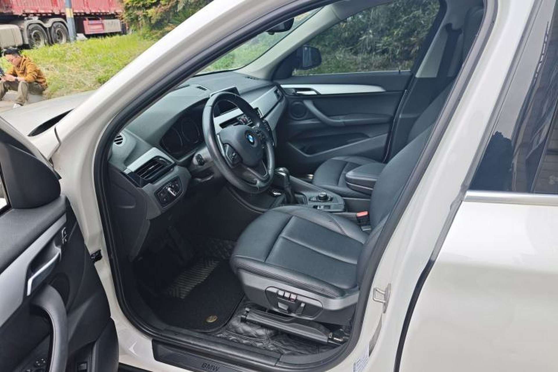 Used BMW X1 2018 sDrive20Li Leading Model Interior 1