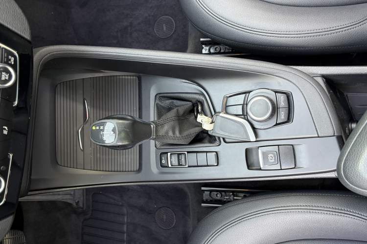 Used BMW X1 2018 sDrive18Li Fashion Model Interior 1