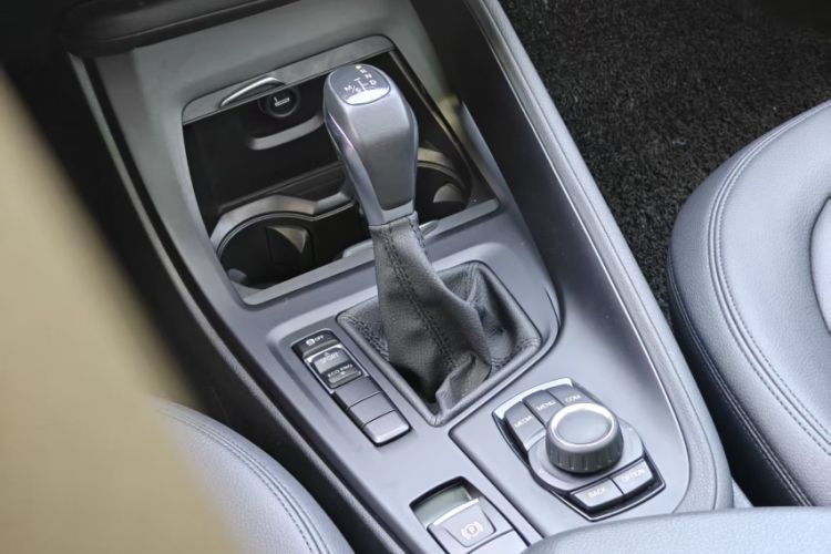 Used BMW X1 2018 sDrive20Li Leading Model Interior 1