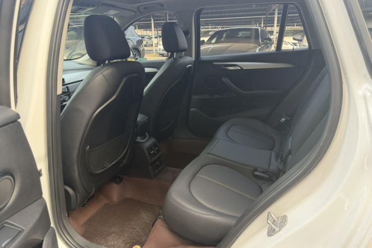 Used BMW X1 2018 sDrive18Li Fashion Model Interior 1