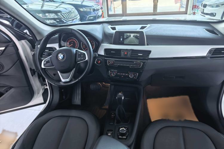 Used BMW X1 2018 sDrive20Li Leading Model Interior 1