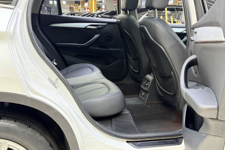 Used BMW X1 2018 sDrive18Li Fashion Model Interior 11