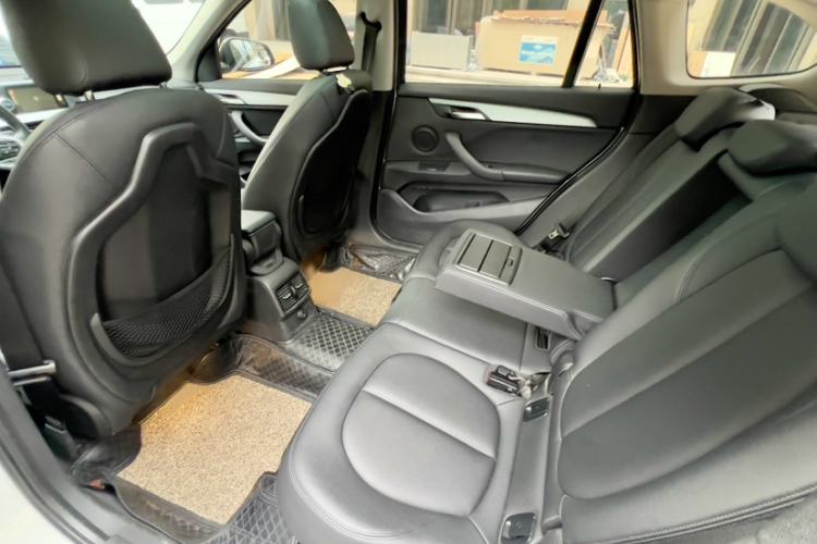 Used BMW X1 2018 sDrive20Li Leading Model Interior 11