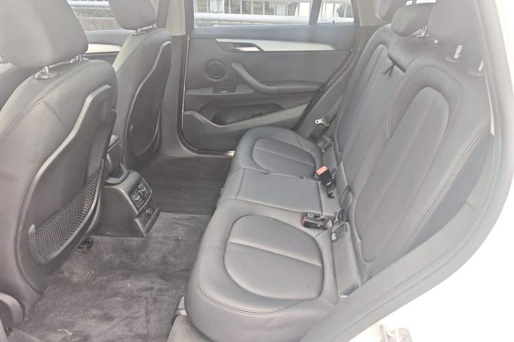 Used BMW X1 2018 sDrive20Li Leading Model Interior 2