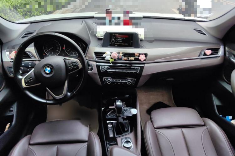 Used BMW X1 2018 xDrive20Li Luxury Edition Interior 2