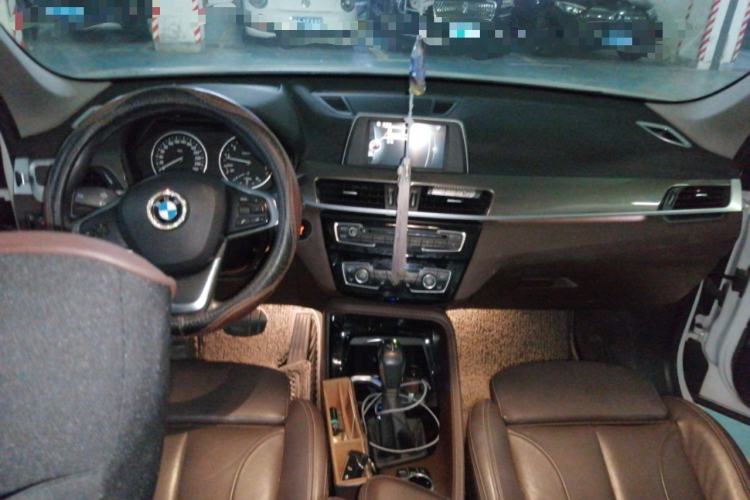 Used BMW X1 2018 xDrive20Li Luxury Edition Interior 2