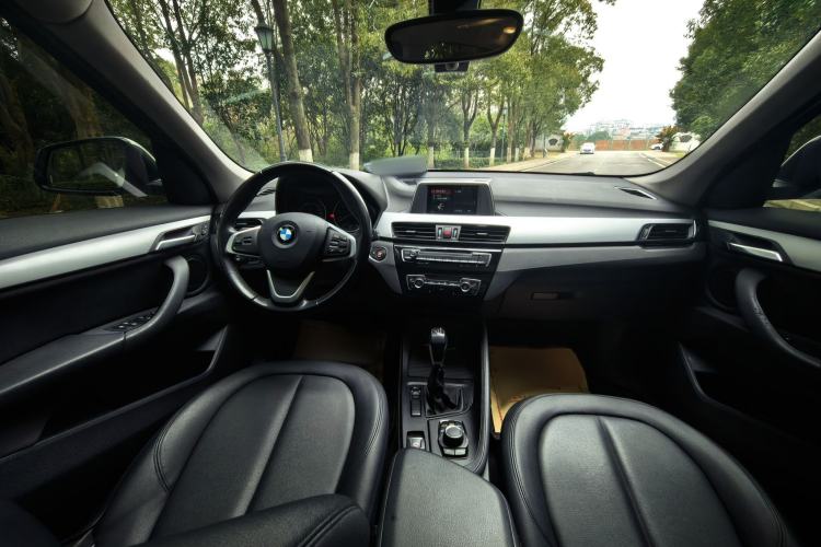 Used BMW X1 2018 sDrive18Li Fashion Model Interior 2