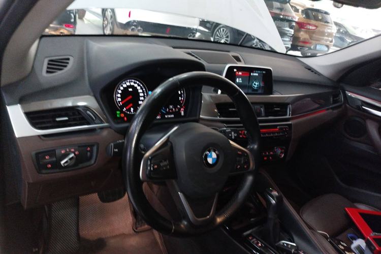 Used BMW X1 2018 xDrive20Li Luxury Edition Interior 2
