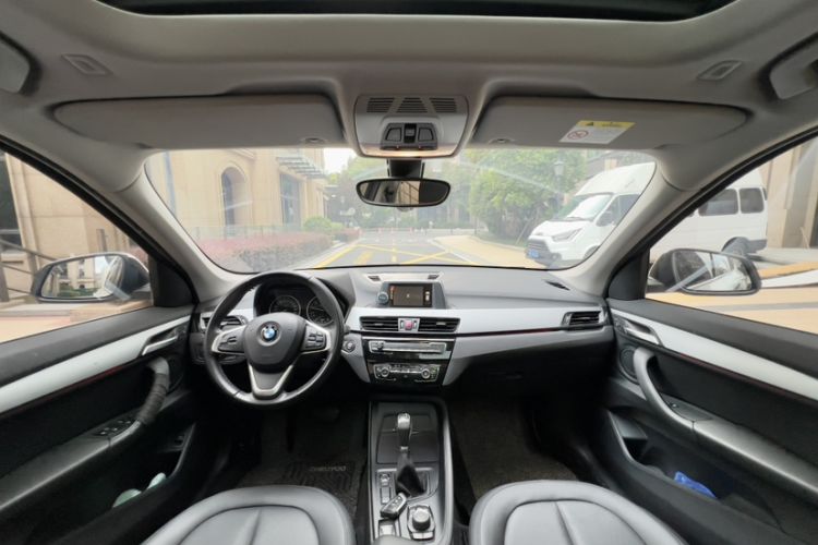 Used BMW X1 2018 sDrive20Li Leading Model Interior 2