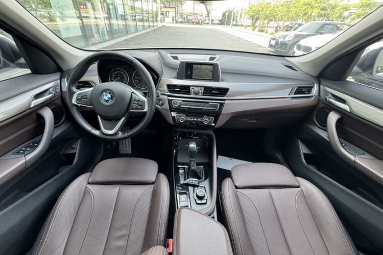 Used BMW X1 2018 sDrive18Li Luxury Model Interior 3