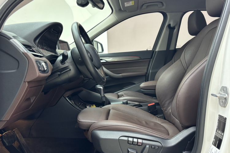 Used BMW X1 2018 sDrive18Li Luxury Model Interior 3