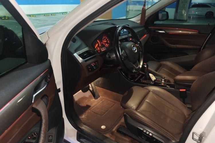 Used BMW X1 2018 xDrive20Li Luxury Edition Interior 3