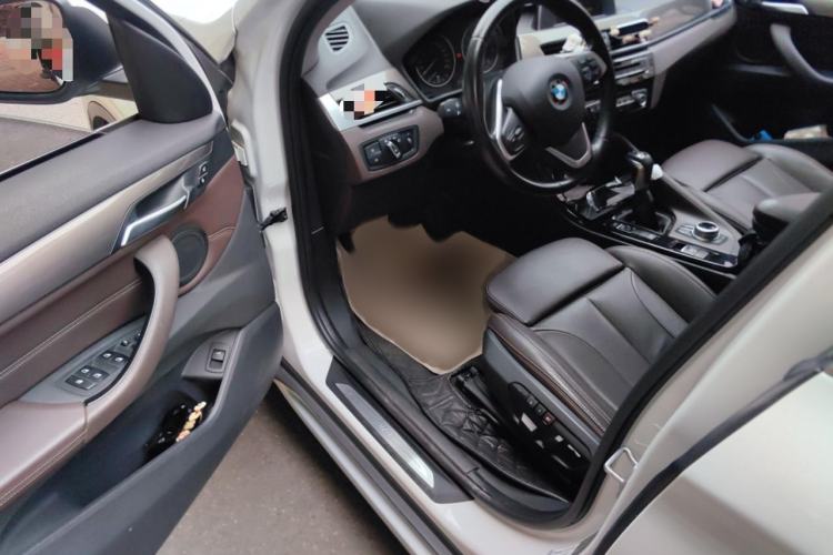 Used BMW X1 2018 xDrive20Li Luxury Edition Interior 3