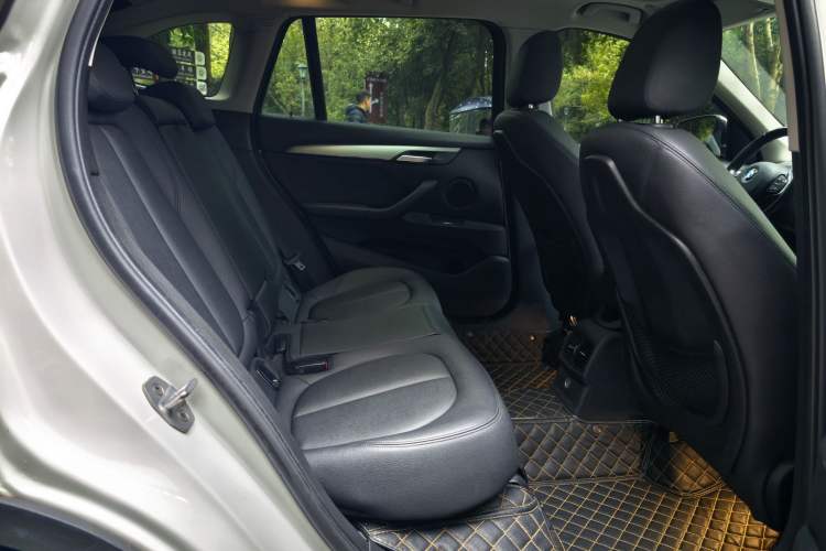 Used BMW X1 2018 sDrive18Li Fashion Model Interior 3