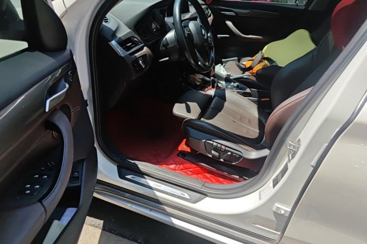 Used BMW X1 2018 sDrive18Li Luxury Model Interior 3