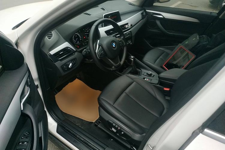 Used BMW X1 2018 sDrive18Li Fashion Model Interior 3