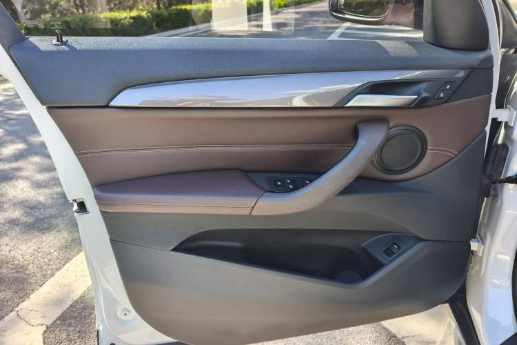 Used BMW X1 2018 sDrive18Li Luxury Model Interior 3
