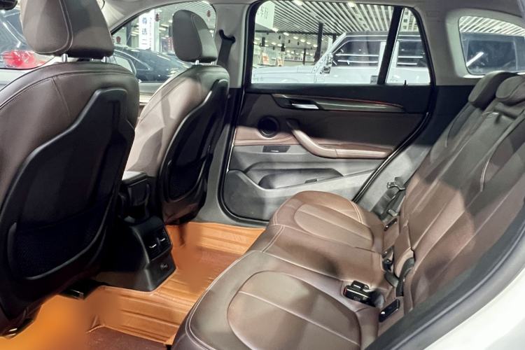 Used BMW X1 2018 sDrive18Li Luxury Model Interior 3