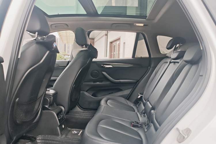 Used BMW X1 2018 sDrive20Li Leading Model Interior 4