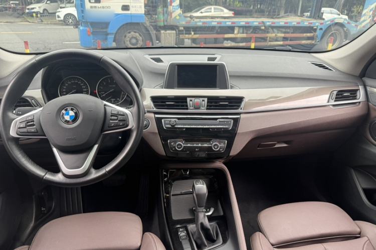 Used BMW X1 2018 sDrive18Li Luxury Model Interior 4
