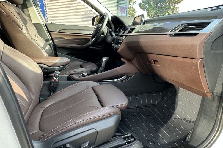 Used BMW X1 2018 sDrive18Li Luxury Model Interior 4