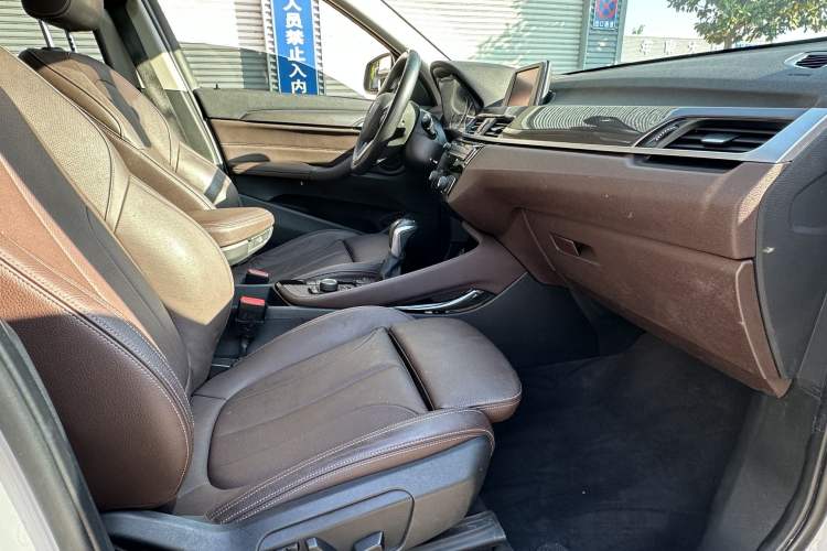 Used BMW X1 2018 sDrive18Li Luxury Model Interior 4
