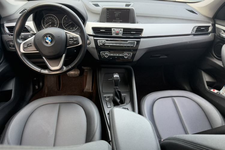 Used BMW X1 2018 sDrive18Li Fashion Model Interior 4